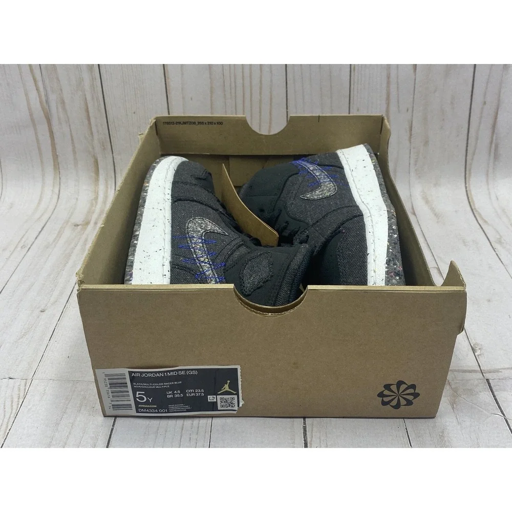 Nike Air Force 1 Mid SE GS Crater Size 5Y DM4334-001‎